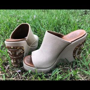 Tory Burch Meredith Natural Canvas Wedges - Size 6